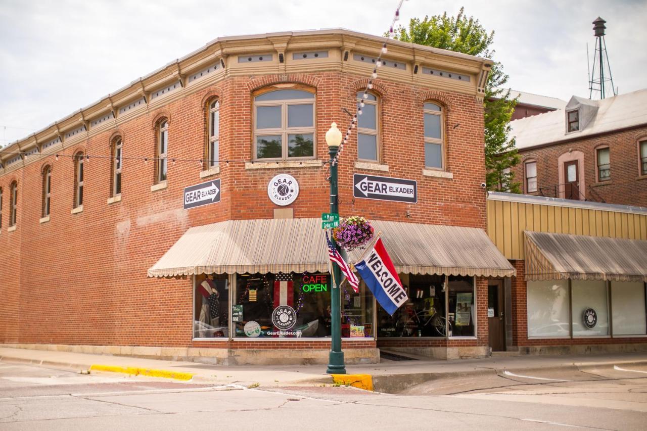 Goldfinch Suites Elkader Exterior foto