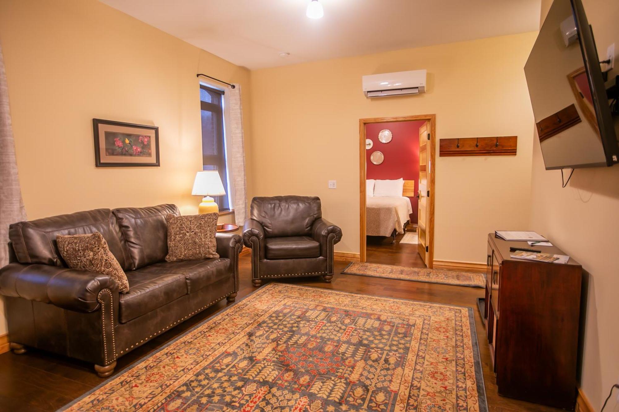 Goldfinch Suites Elkader Exterior foto