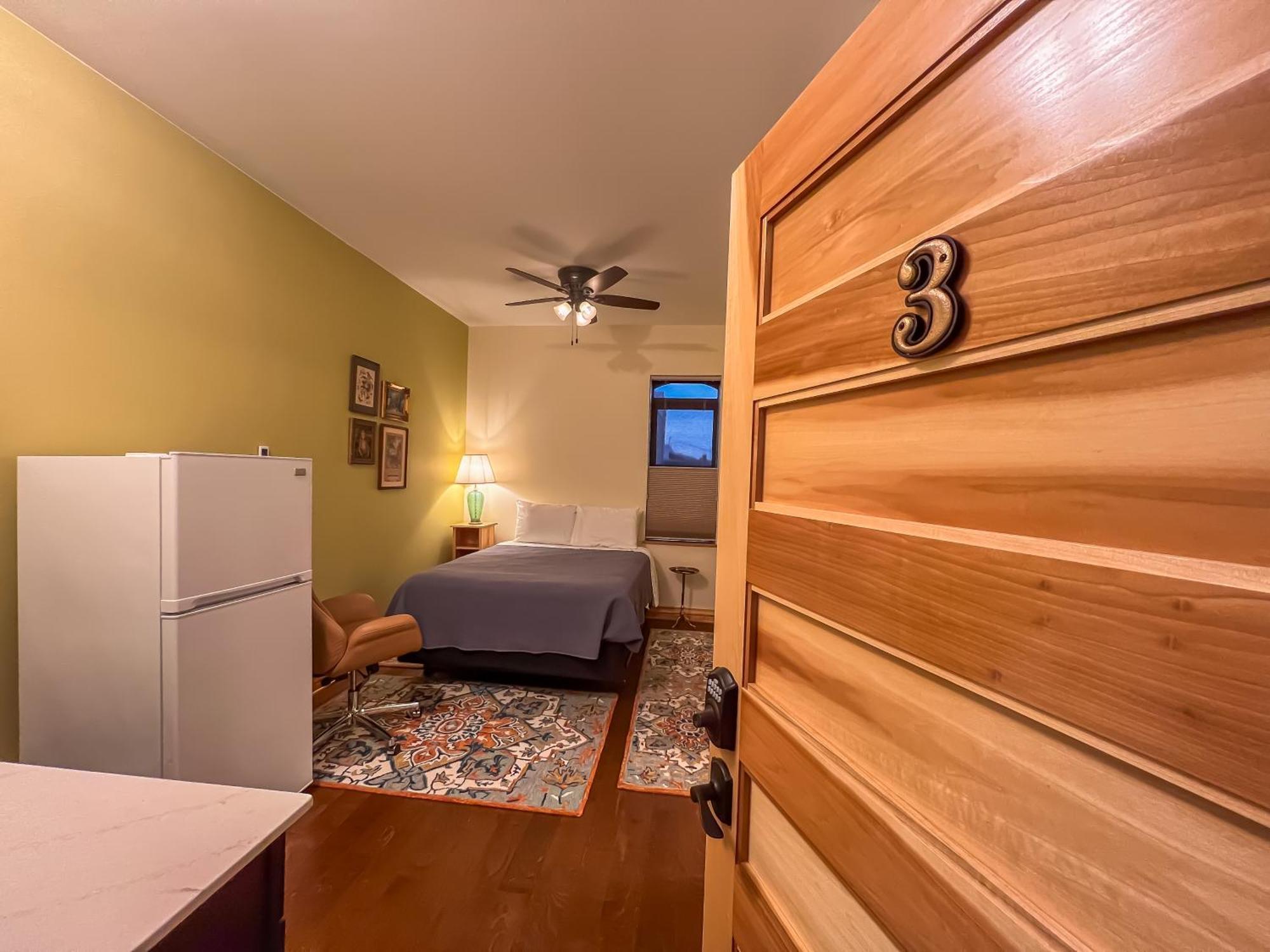 Goldfinch Suites Elkader Exterior foto